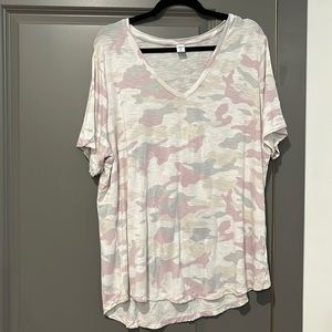 Old Navy v-neck T-shirt, Luxe material, XXL